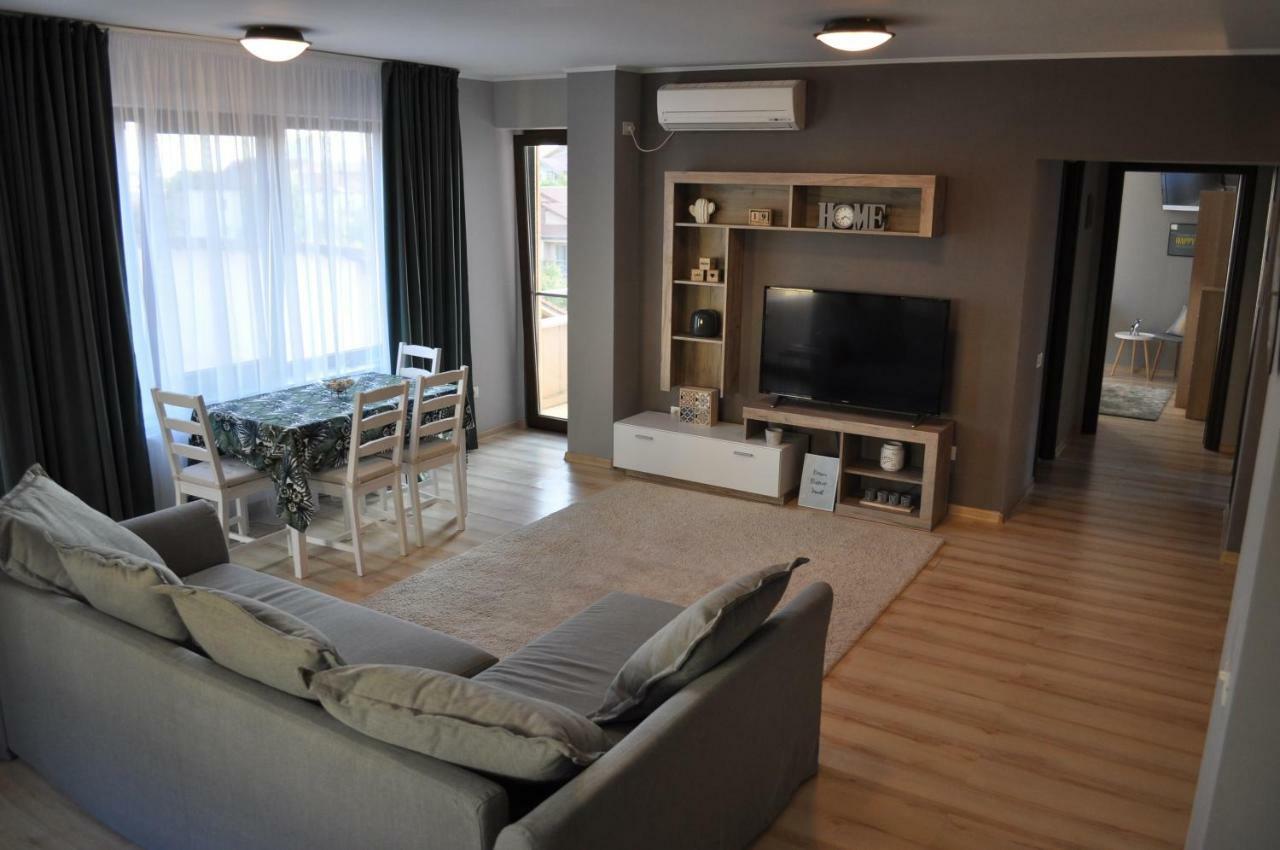 Sleep & Fly Apartment Отопени Экстерьер фото